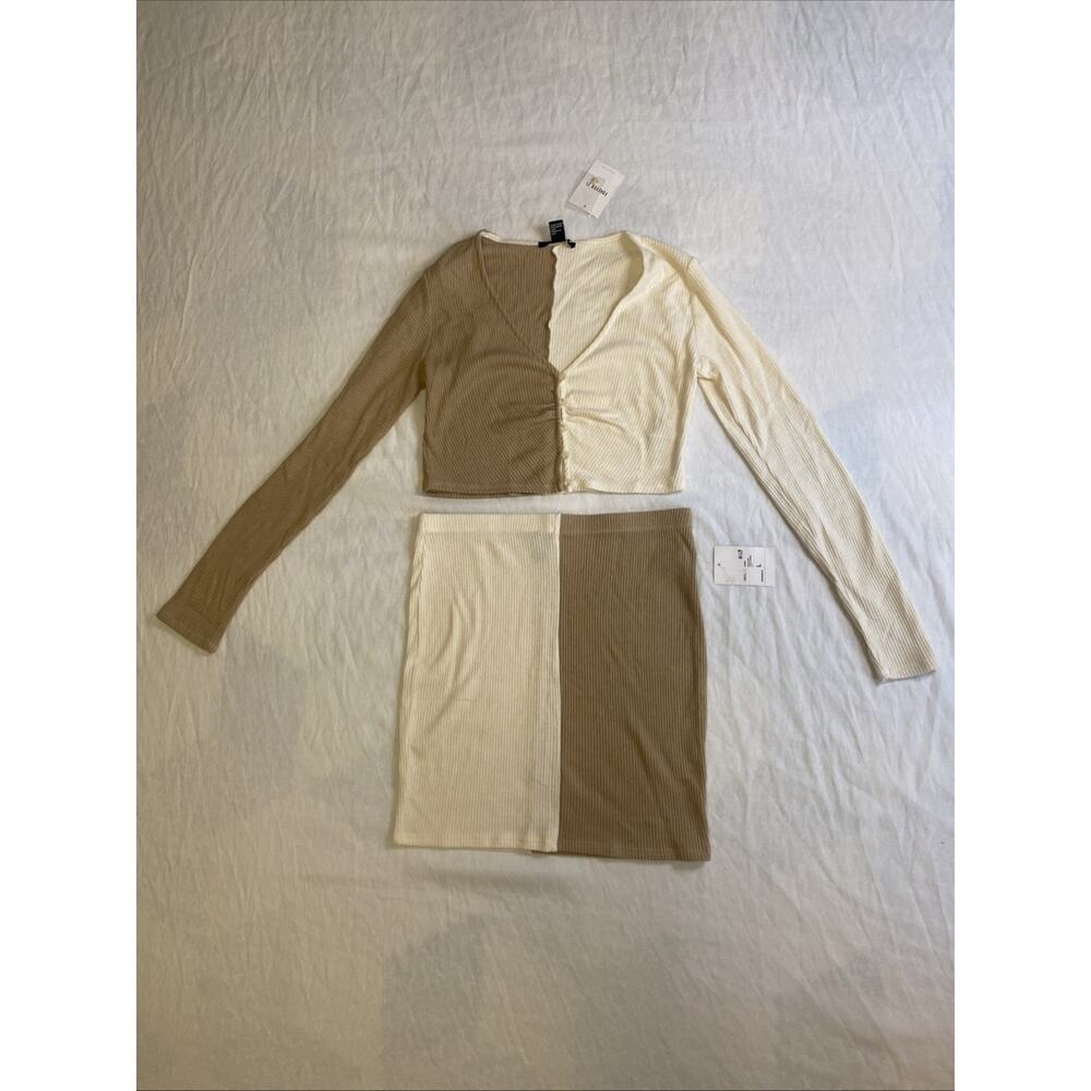 Forever21 Women Set/2pcs Taupe/Cream Skirt & CropTop Long Sleeve Size Large